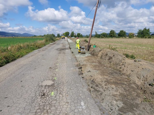Remontują drogi w gminie Stoszowice