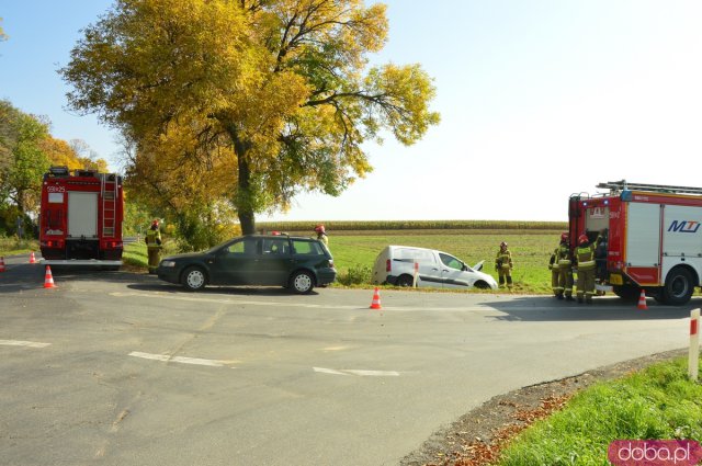 Zderzenie dwóch pojazdów na skrzyżowaniu Ziębickiej i Cukrowniczej