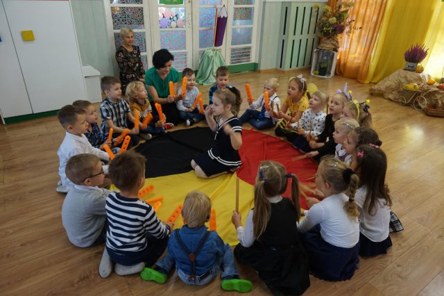 W złotostockim przedszkolu Bajka świętowano Dzień Edukacji Narodowej [Foto]