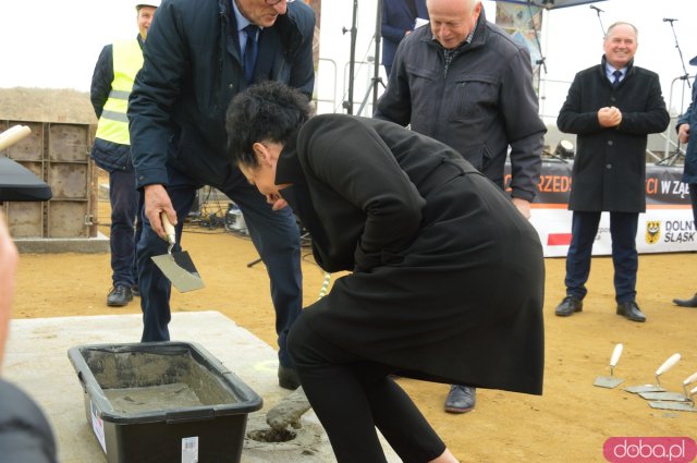 Wmurowanie kamienia węgielnego pod budowę Inkubatora Przedsiębiorczości w Ząbkowicach Śląskich