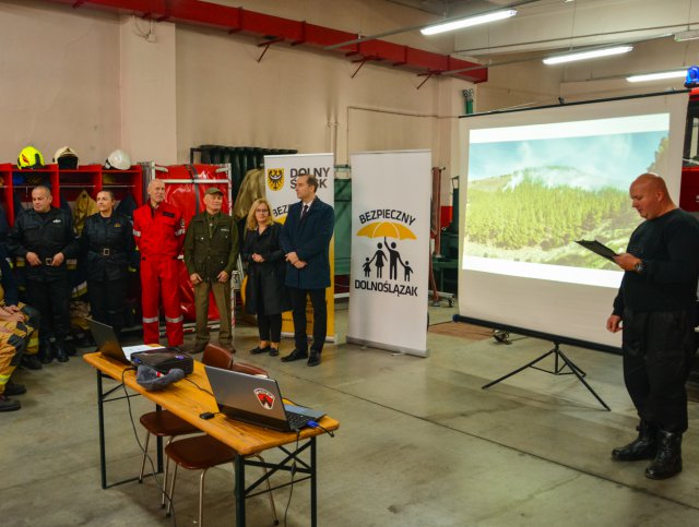 Zaopatrzenie wodne i gaszenie pożarów w lasach