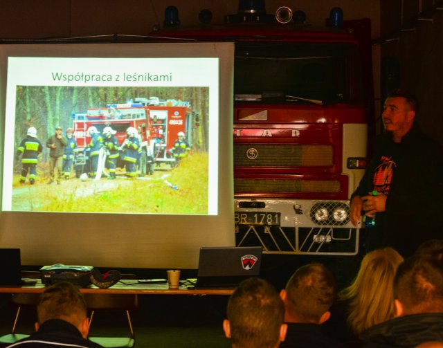 Zaopatrzenie wodne i gaszenie pożarów w lasach