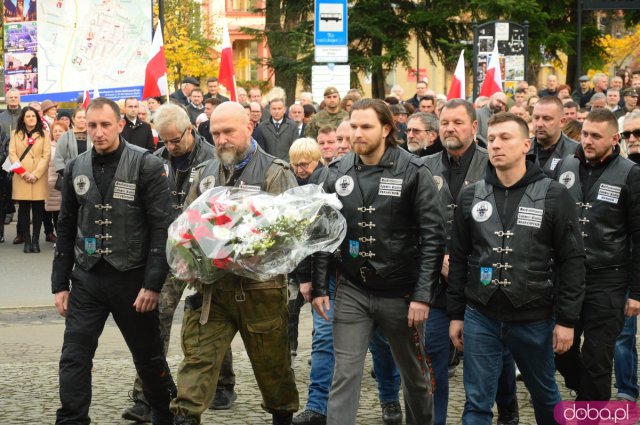 Uroczystości Święta Niepodległości pod Pomnikiem Poległym za Ojczyznę w Ząbkowicach Śląskich 