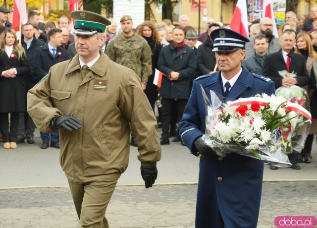 Uroczystości Święta Niepodległości pod Pomnikiem Poległym za Ojczyznę w Ząbkowicach Śląskich 