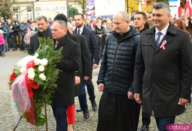 Uroczystości Święta Niepodległości pod Pomnikiem Poległym za Ojczyznę w Ząbkowicach Śląskich 