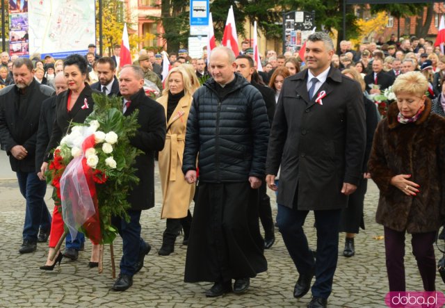 Uroczystości Święta Niepodległości pod Pomnikiem Poległym za Ojczyznę w Ząbkowicach Śląskich 