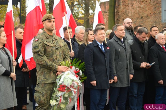 Uroczystości Święta Niepodległości pod Pomnikiem Poległym za Ojczyznę w Ząbkowicach Śląskich 