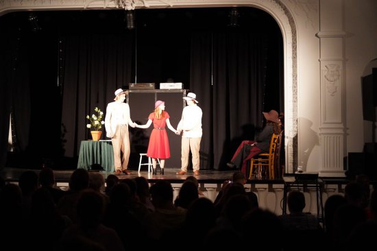 „Szafa gra”, czyli spektakl teatralny w wykonaniu uczniów ZSP Ziębice