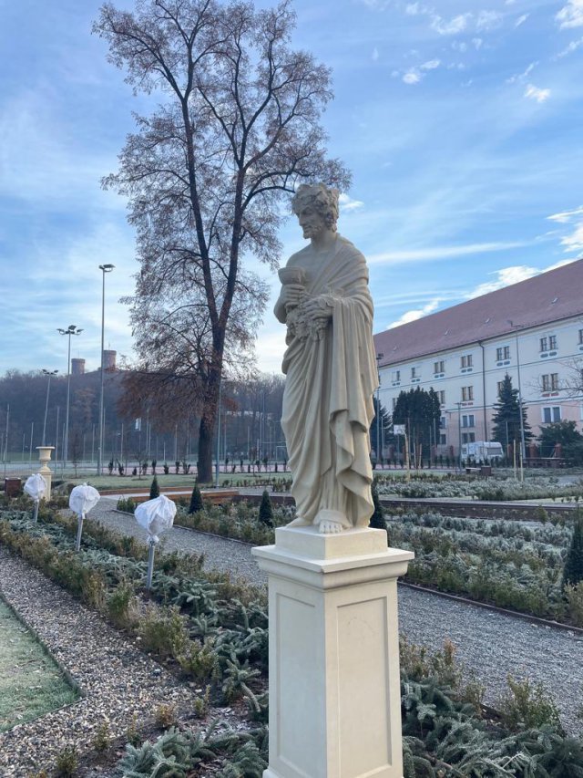 W Kamieńcu Ząbkowickim powstają barokowe Ogrody Opata 