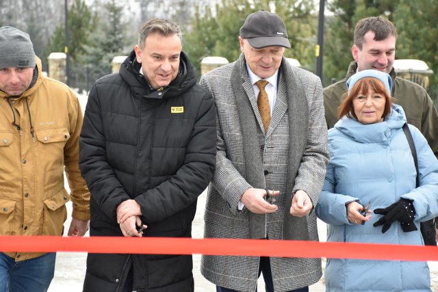 Otwarcie ulicy Chabrowej i drogi gminnej w Opolnicy