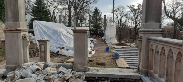Za prawie 10 milionów odbudowywane są tarasy w Pałacu Marianny Orańskiej