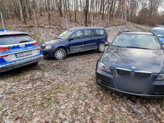 18-latek pod wpływem środków odurzających ukradł paliwo, poruszając się skradzionym samochodem