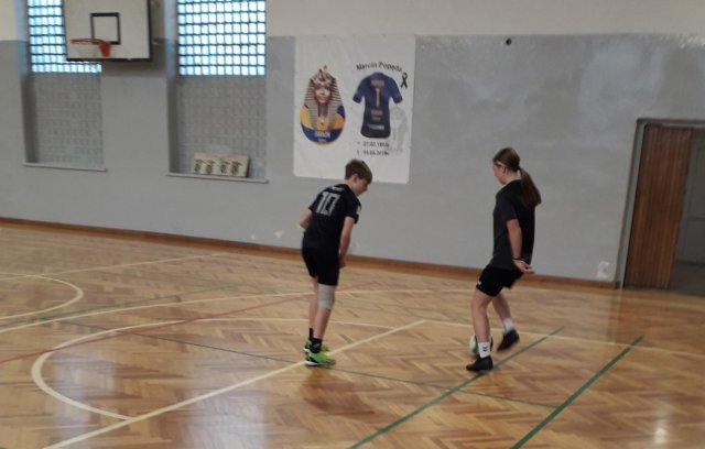 Sobota z Amatorską Ligą Siatkówki i piłką nożną w Ziębicach [Foto]