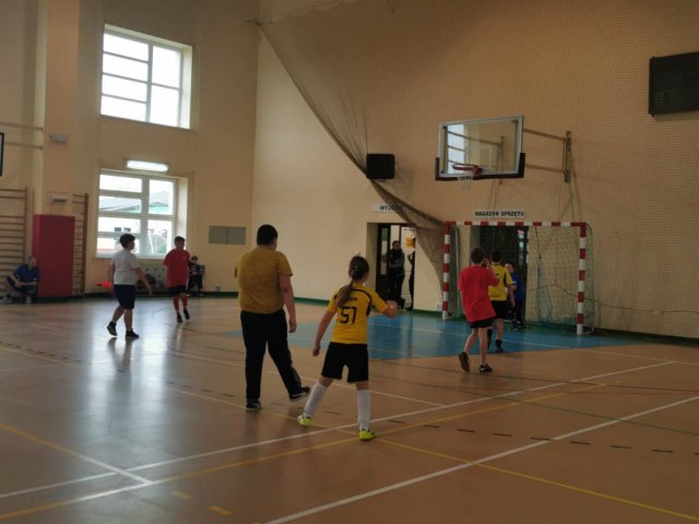 Zawody sportowe MDP z gminy Kamieniec Ząbkowicki 