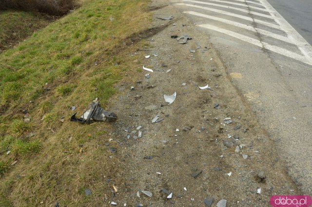 Zderzenie trzech osobówek na skrzyżowaniu dk8 i zjazdu na Tarnów