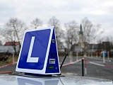 Jaka jest zdawalność w szkołach nauki jazdy w powiecie ząbkowickim?