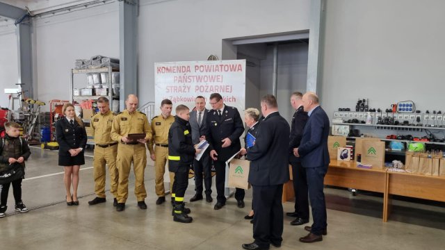 Młodzież zapobiega pożarom - etap powiatowy konkursu wiedzy pożarniczej