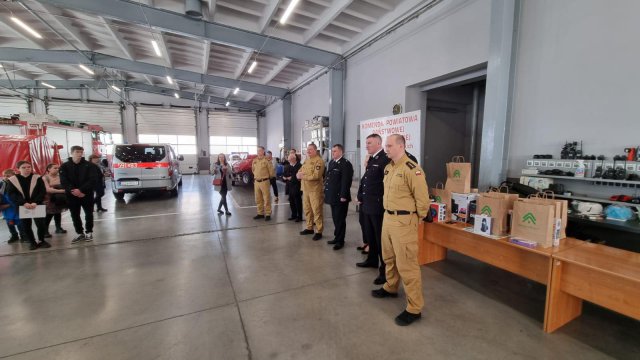 Młodzież zapobiega pożarom - etap powiatowy konkursu wiedzy pożarniczej