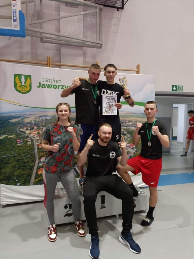 Srebrna Góra: Trenują kickboxing od pół roku, już mają pierwsze sukcesy!