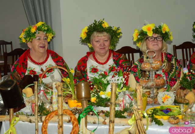 Tradycyjne Stoły Wielkanocne, Palmy i Pisanki zaprezentowano w Stoszowicach
