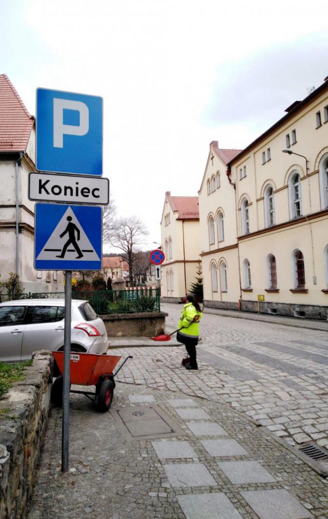 Uwaga kierowcy! Wprowadzono stały zakaz zatrzymywania na tych ulicach Ziębic