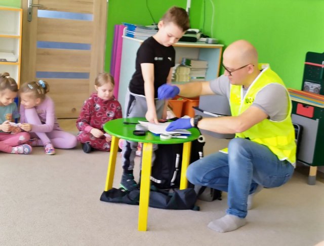 Policjanci z wizytą w ząbkowickich przedszkolach
