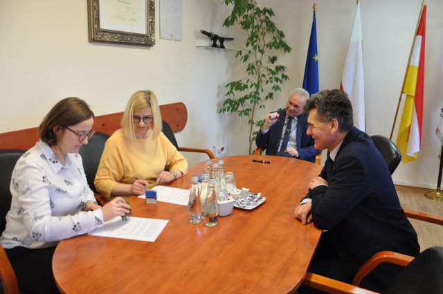 Umowy z organizacjami pozarządowymi podpisane