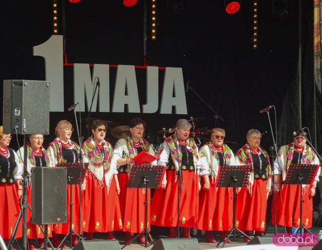 Pochód pierwszomajowy w Srebrnej Górze