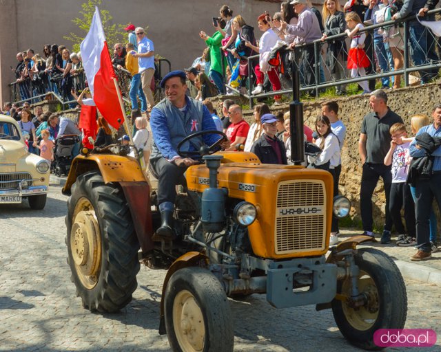 Pochód pierwszomajowy w Srebrnej Górze