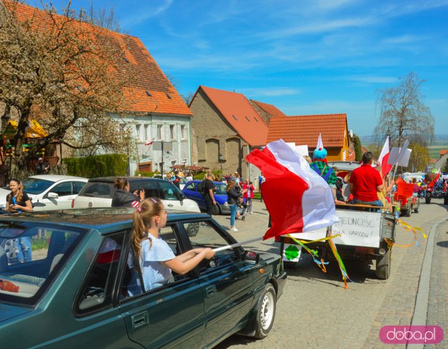 Pochód pierwszomajowy w Srebrnej Górze