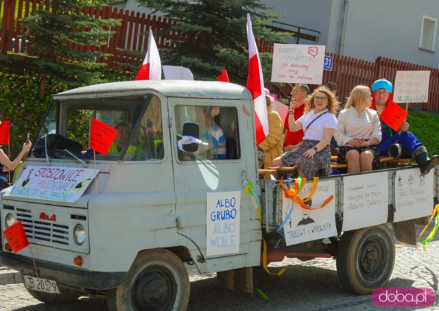 Pochód pierwszomajowy w Srebrnej Górze