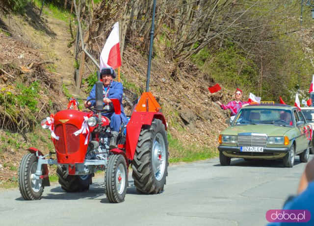 Pochód pierwszomajowy w Srebrnej Górze