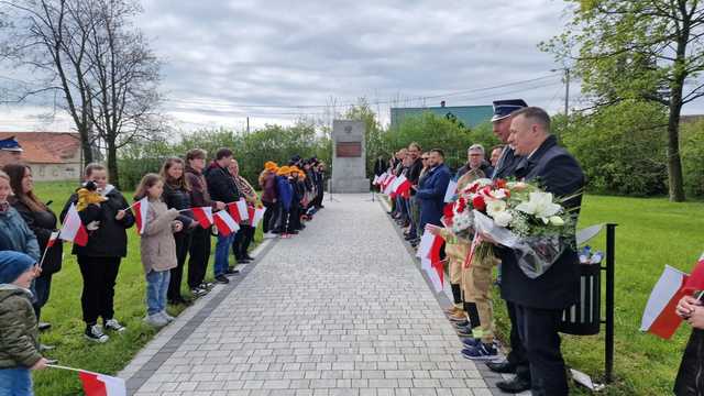 Obchody święta Konstytucji 3 Maja w Budzowie