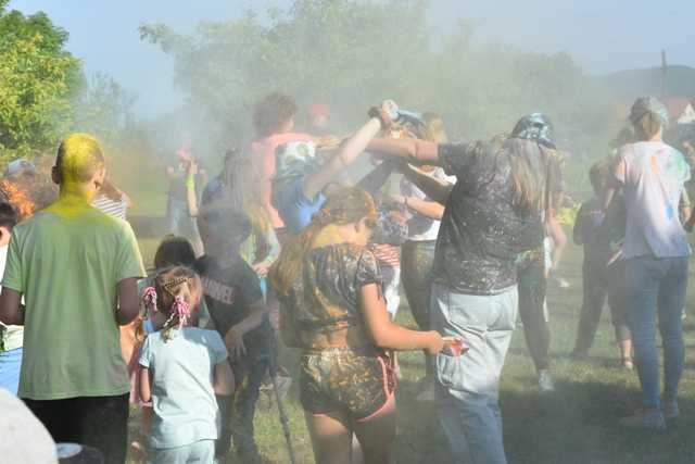 II Parafialny Piknik z okazji Dnia Dziecka w Brzeźnicy