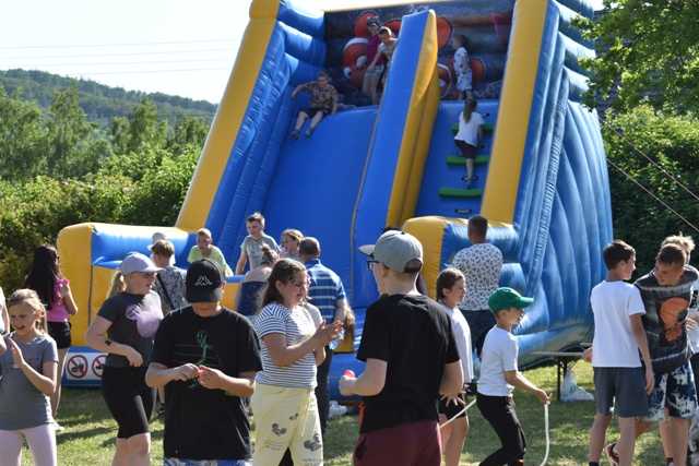 II Parafialny Piknik z okazji Dnia Dziecka w Brzeźnicy