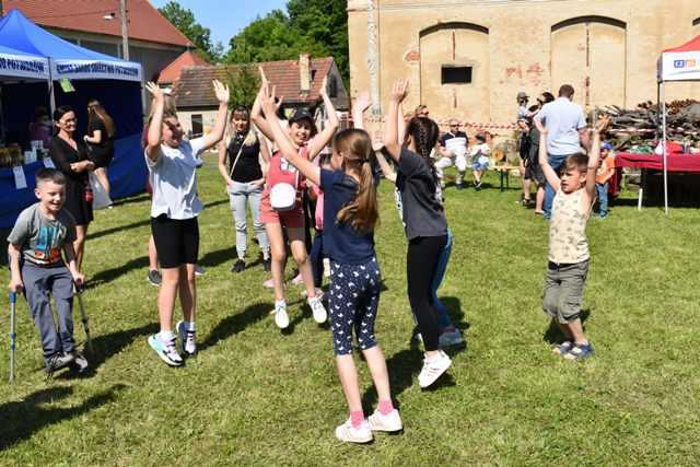 II Parafialny Piknik z okazji Dnia Dziecka w Brzeźnicy