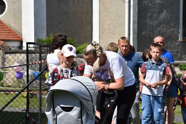 II Parafialny Piknik z okazji Dnia Dziecka w Brzeźnicy