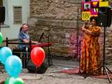 Koncert Emose Uhunmwangho pod Krzywą Wieżą