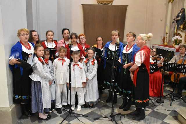 Ksiądz Mirosław Grakowicz i Michał Dworczyk Honorowymi Obywatelami Miasta i Gminy Bardo 