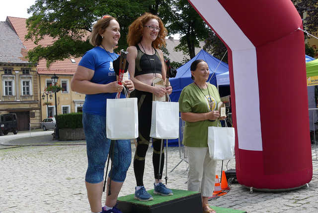 Biegli w deszczu i w słońcu. Kolejna edycja Biegu na Jawornik za nami!