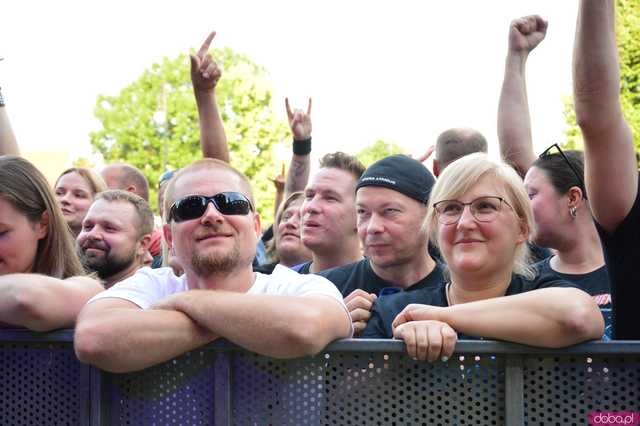 Mocny Nocny Kochanek i rewelacyjny KULT zakończyli Dni i Noce Krzywej Wieży