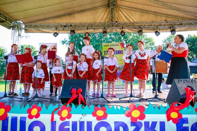 Wojewódzki Festiwal Artystyczny Zespołów KGW