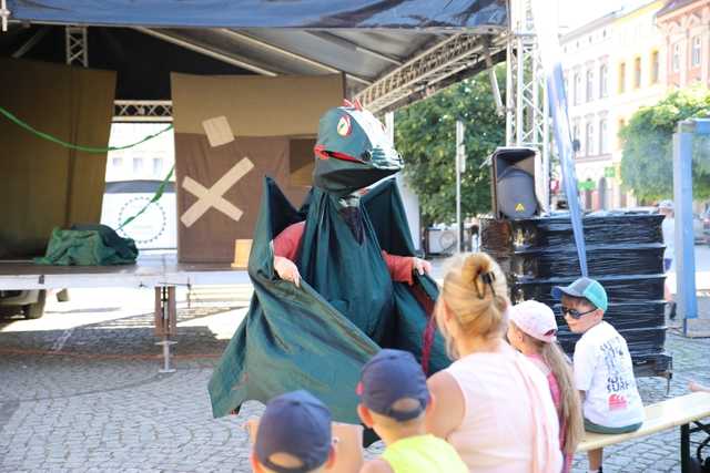 Na ząbkowickim rynku odegrano spektakl Magiczna fasola [FOTO]