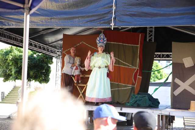 Na ząbkowickim rynku odegrano spektakl Magiczna fasola [FOTO]