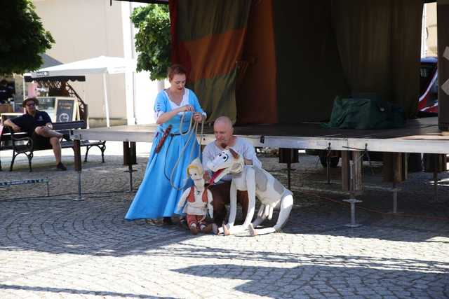 Na ząbkowickim rynku odegrano spektakl Magiczna fasola [FOTO]