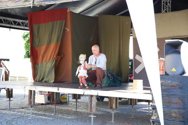 Na ząbkowickim rynku odegrano spektakl Magiczna fasola [FOTO]