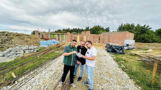 Postępuje budowa świetlicy wiejskiej w Kalinowicach Górnych [FOTO, WIZUALIZACJA]