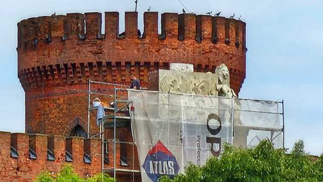 Kolejne historyczne rzeźby wróciły do Pałacu Marianny Orańskiej [FOTO]