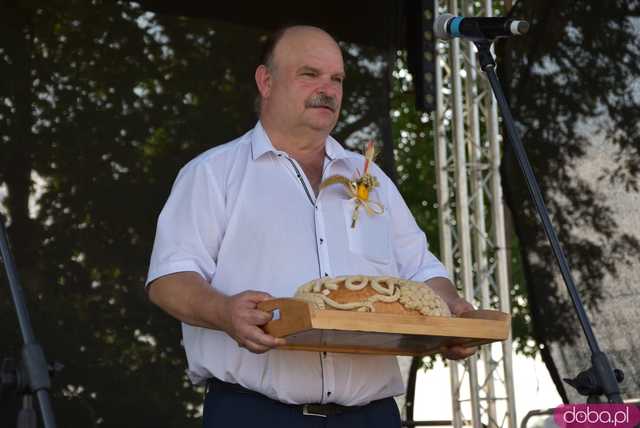[FOTO] Podziękowali za plony podczas Dożynek Gminnych w Niedźwiedziu