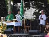 [FOTO] Podziękowali za plony podczas Dożynek Gminnych w Niedźwiedziu